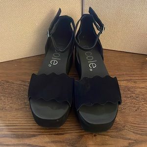 Black Suede Wedge Sandals w/ Ankle Strap 🖤